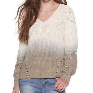 V-neck dip dyed gradient sweater